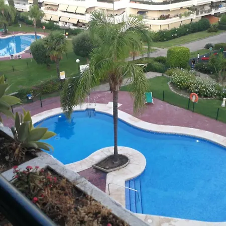 Familiar Guadalmina Apartment *