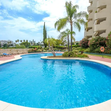 Familiar Guadalmina Apartment